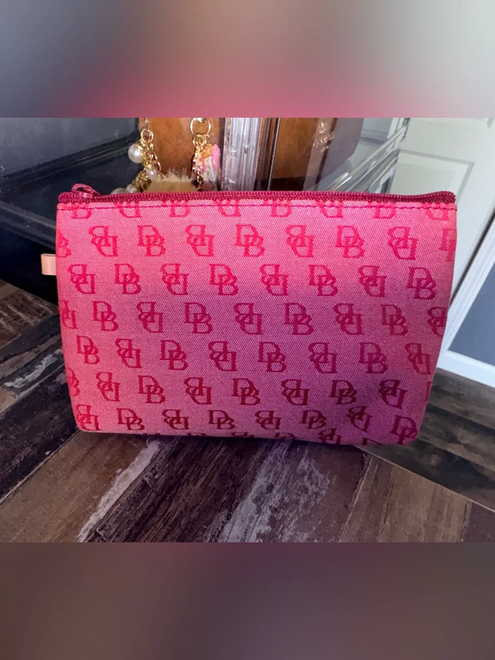 Pink Dooney Bourke Logo-Print Women’s Wristlet Pouch